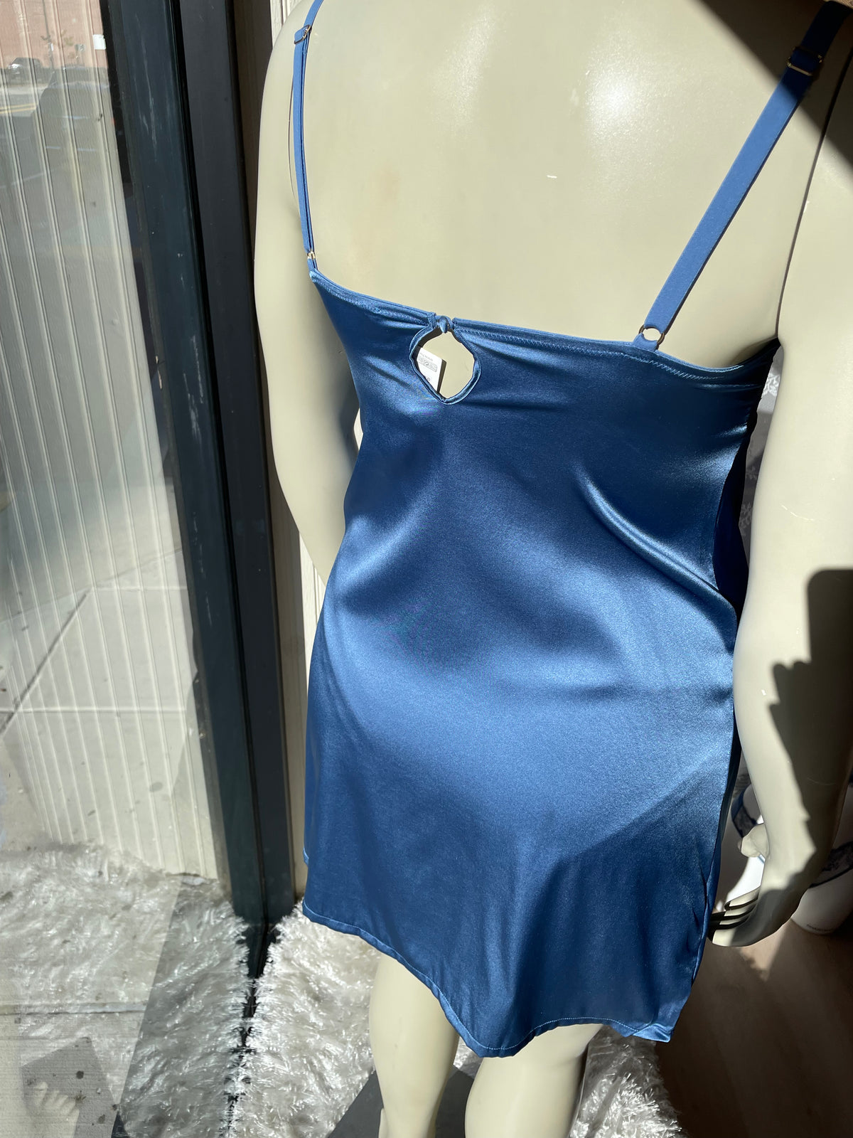 Huit Gabrielle Embroidered Babydoll - Blue