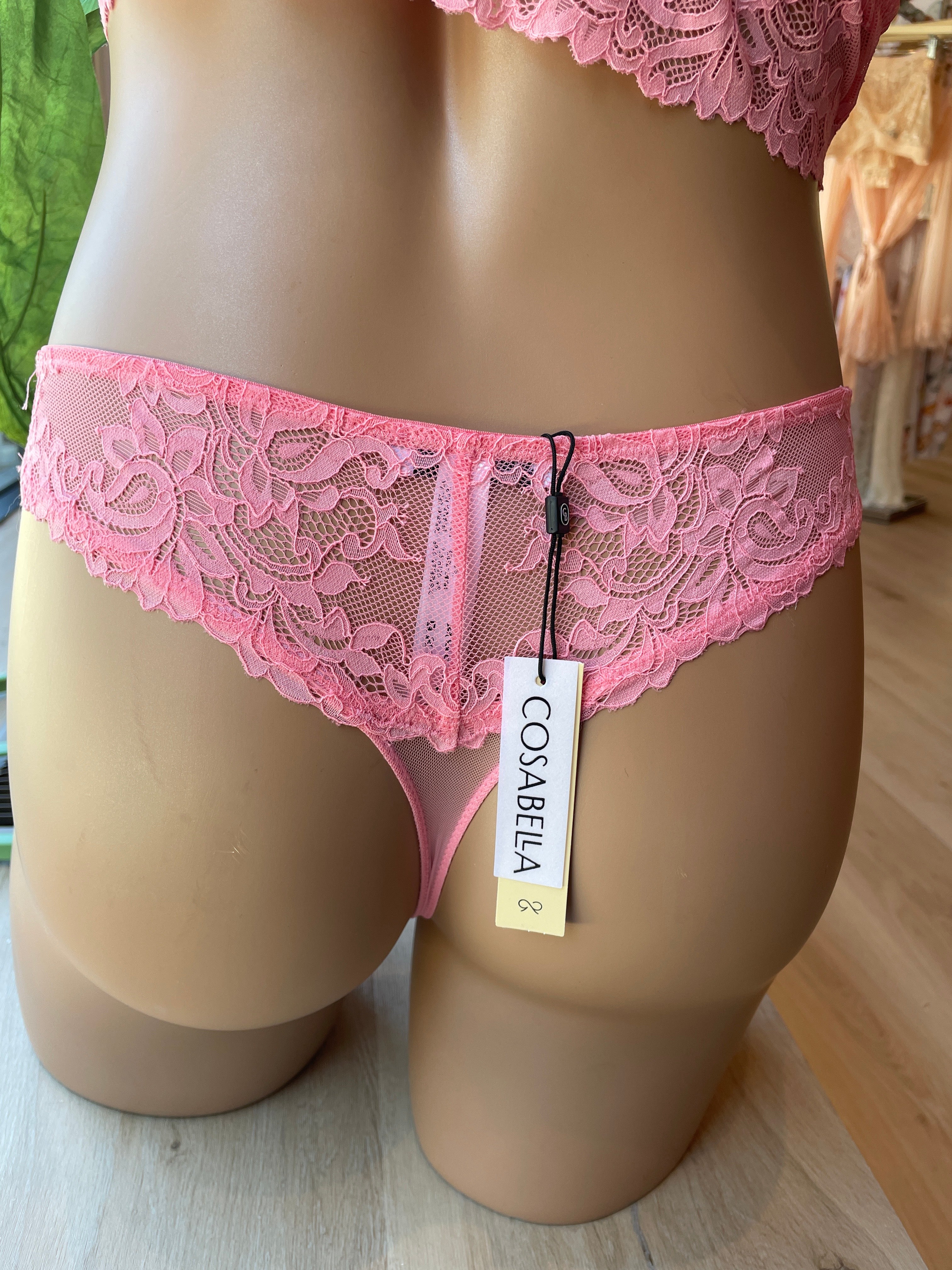 Carmela Thong - Passiflora