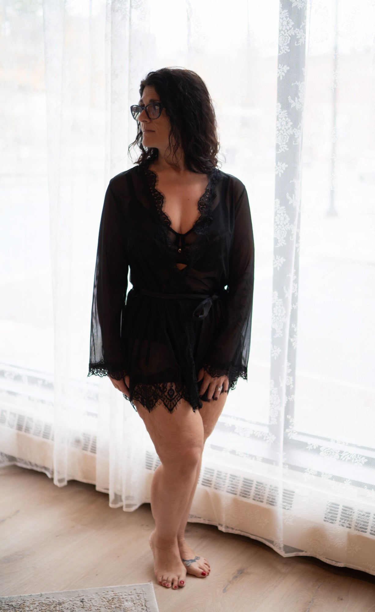 Oh Là Là Chéri Eyelash Lace Robe with Satin Sash and G String
