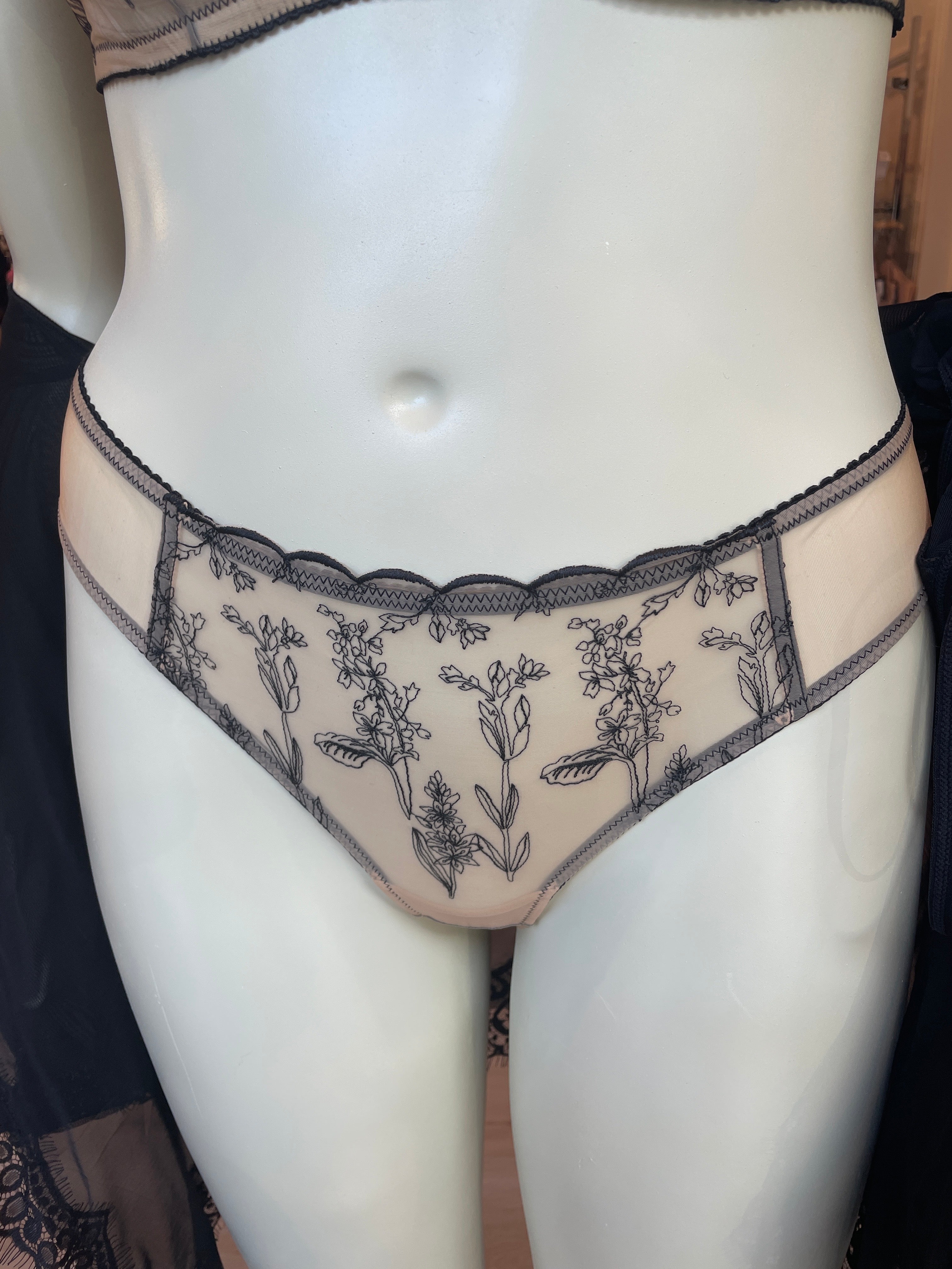 Amour d'Agnette Kim Thong