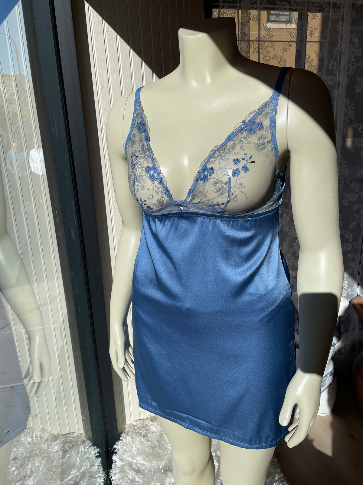 Huit Gabrielle Embroidered Babydoll - Blue