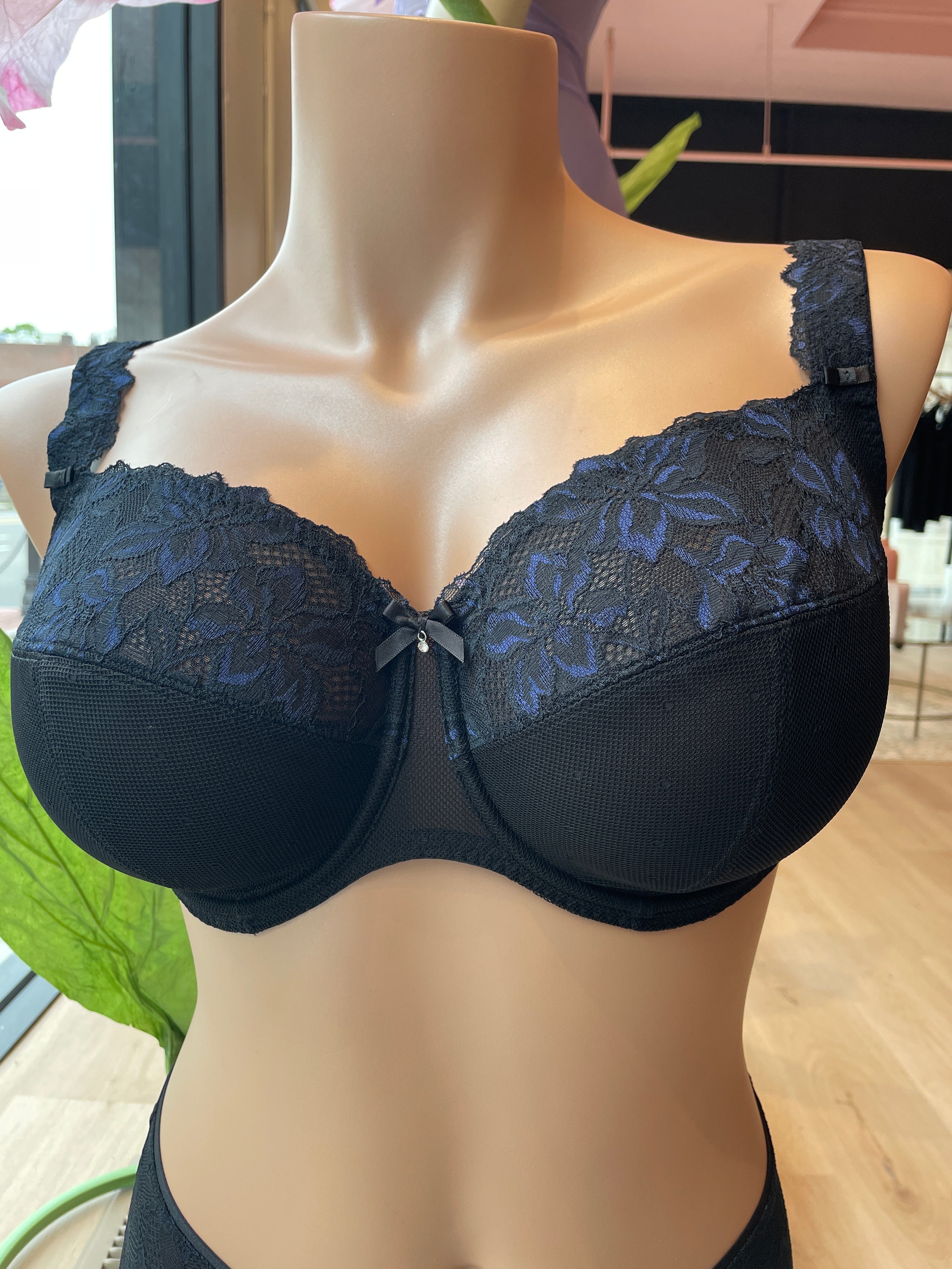 Suzette Full Cup Bra